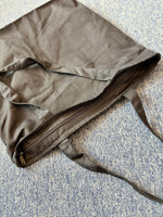 Q-Tees - 25L Zippered Tote