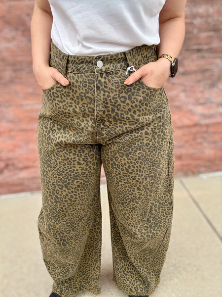 Emilie Cheetah Barrel Jeans