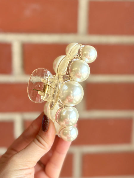 Madelyn Pearl Claw Clips