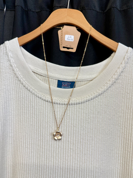Bobby Flower Pendant Necklace